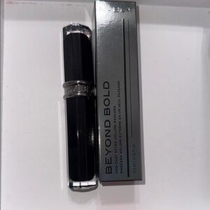 Nabla Beyond Bold Mascara- Black